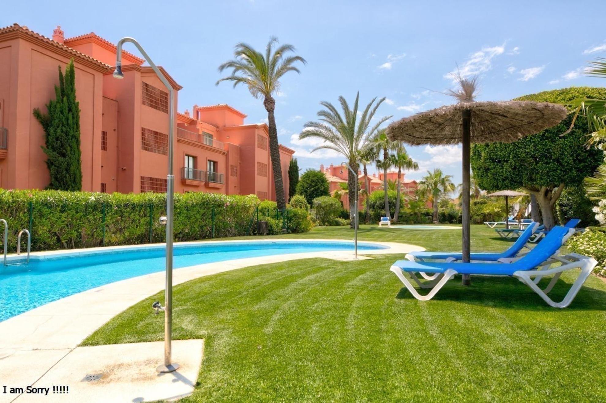 Royal W/shared Pool, Terrace &a/c Appartement Málaga